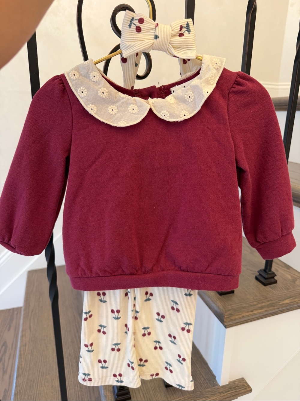Nicole Miller Baby Girl 3 Piece Set 12M Burgundy Sweatshirt Cherry Leggings Bow